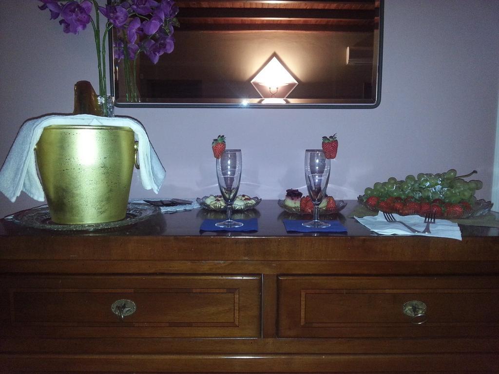 Bed and Breakfast San Francesco Residenza Мантуя Экстерьер фото