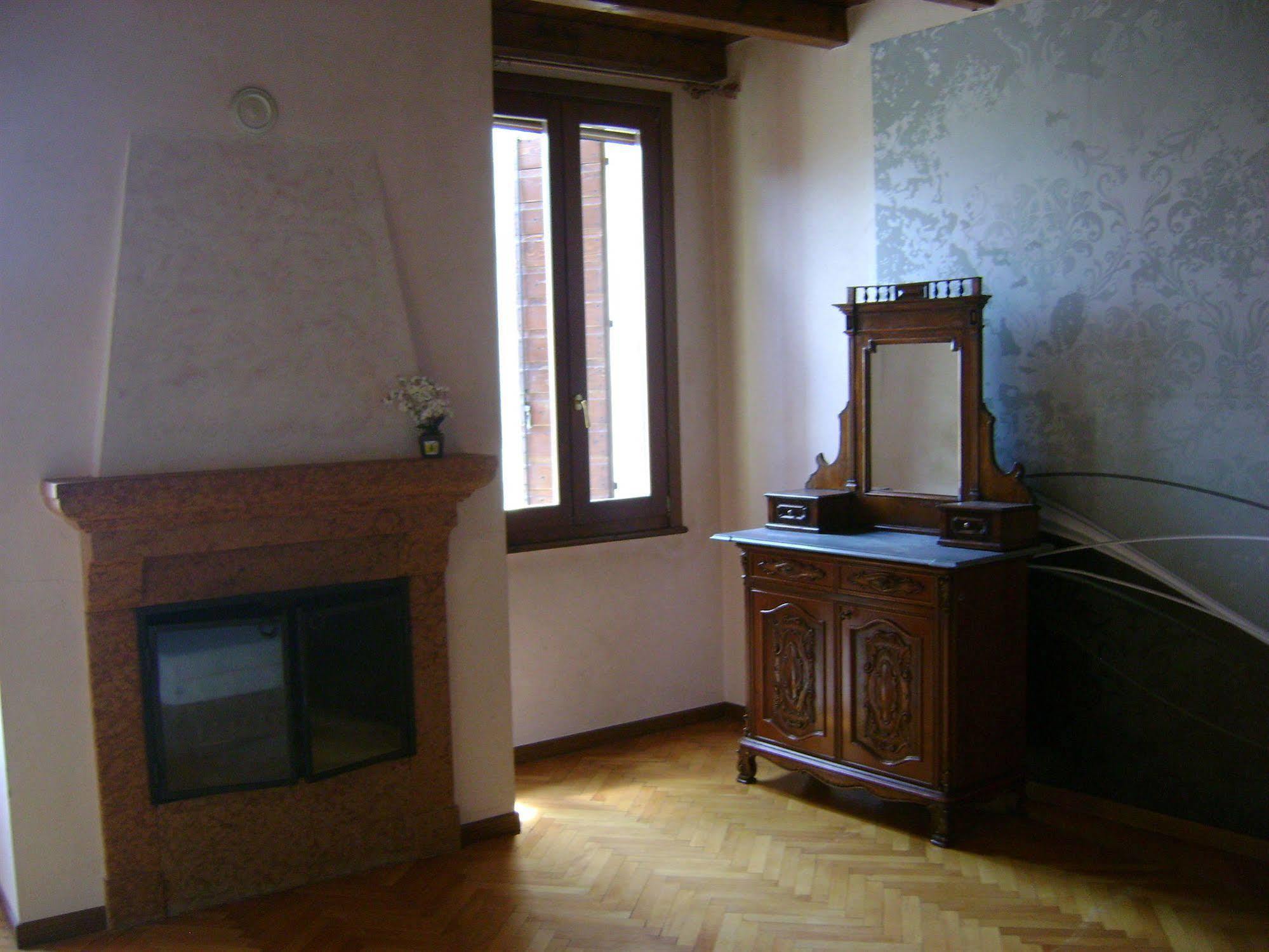 Bed and Breakfast San Francesco Residenza Мантуя Экстерьер фото